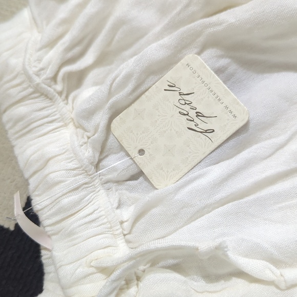 ******"SOLD*******NWT Free People white linen blend wide leg croppe - Picture 3 of 11